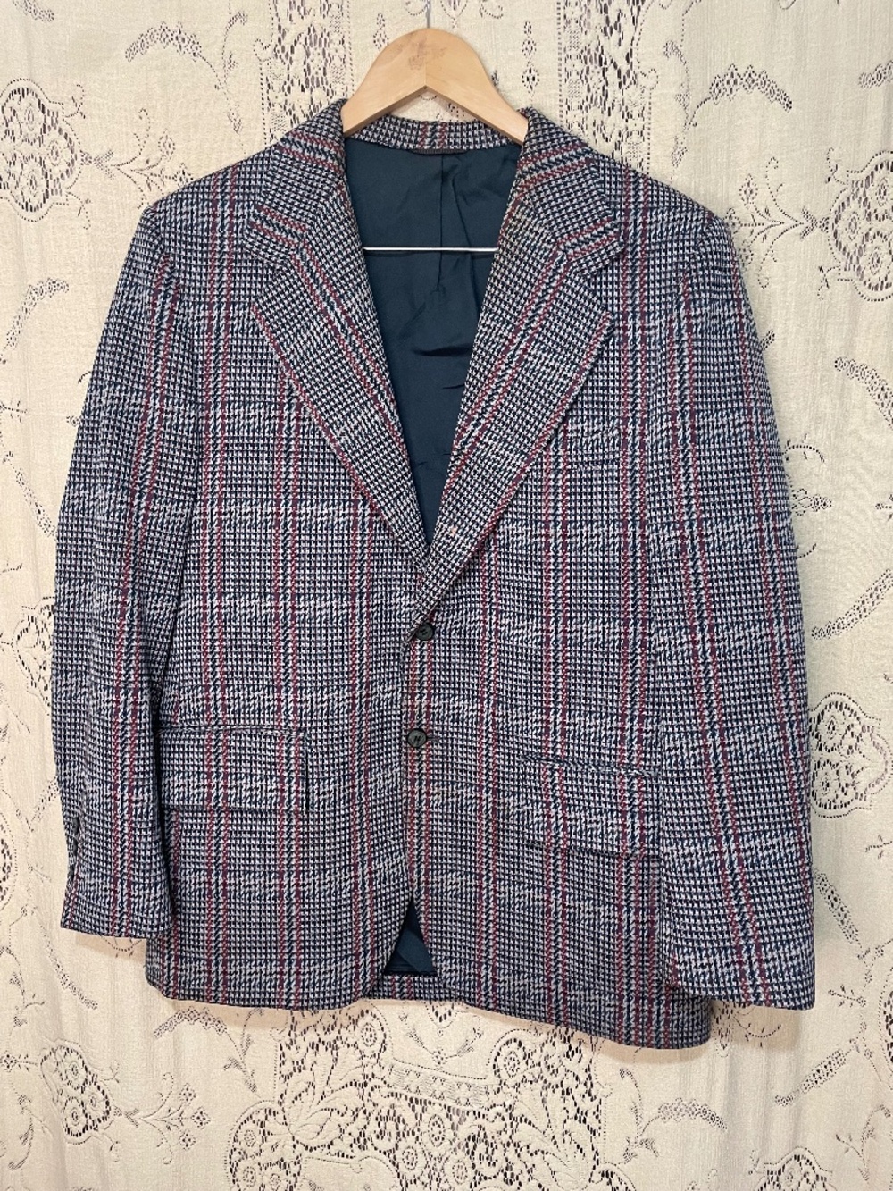 Rough rider: vintage 1960s mens plaid blazer